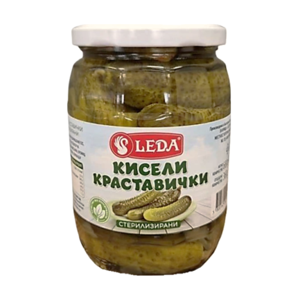 Хрупкави стерилизирани кисели краставички Leda в стъклен буркан от 680 грама